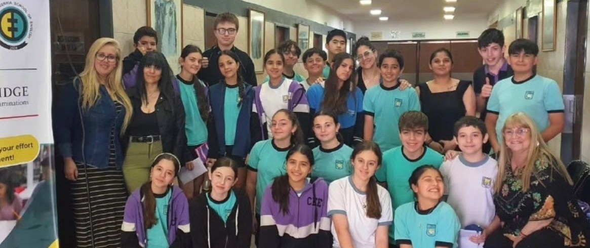 Comunidad educativa del Colegio Echeverria